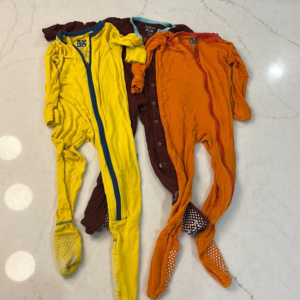 Used kickee pants footies 12-18months